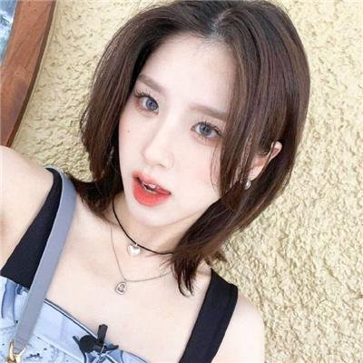 倒挂的爱丽丝